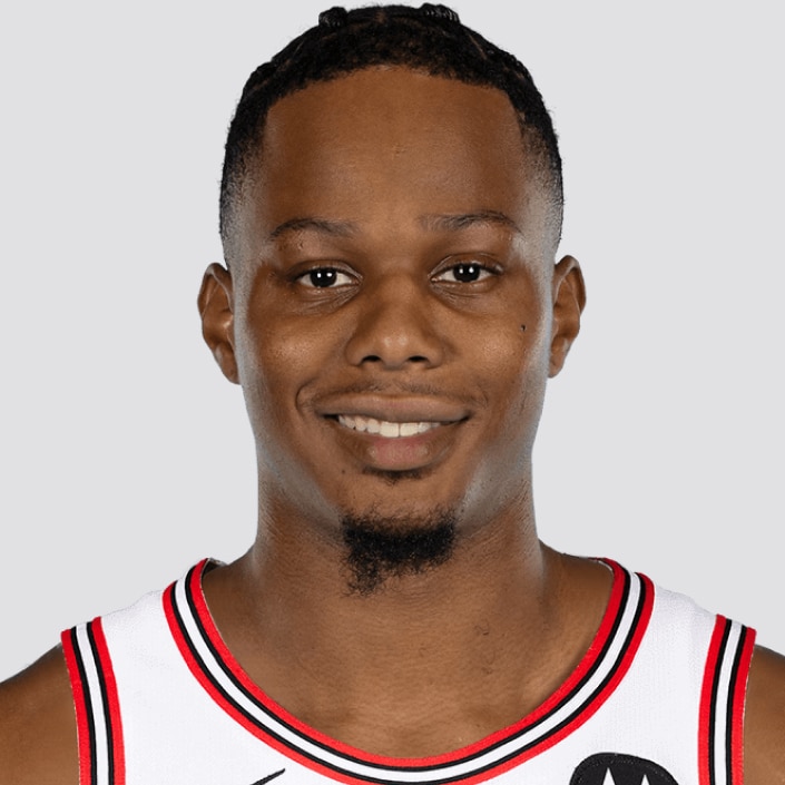 Исаак Окоро