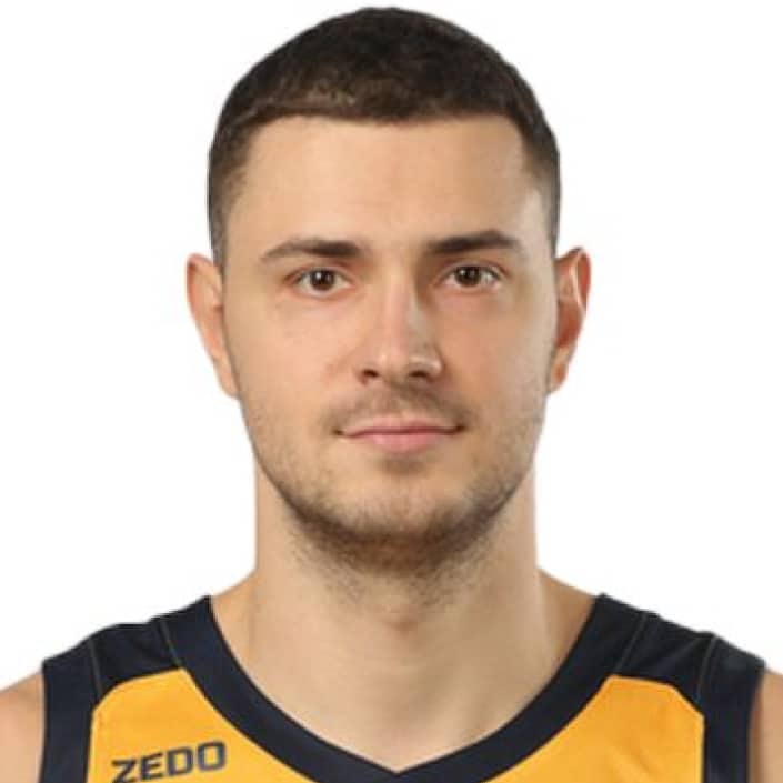 Кирилл Коновалов