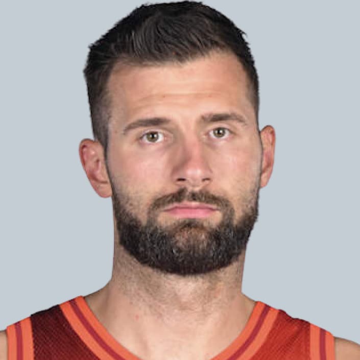 Леон Кратцер