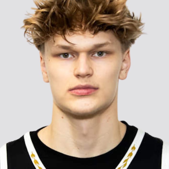 Миикка Мууринен