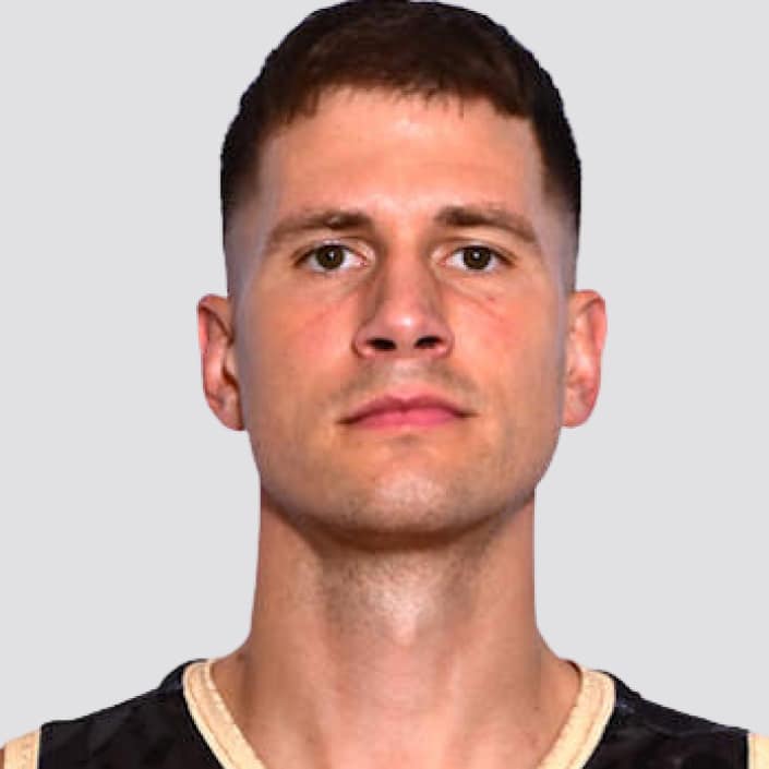 Неманья Недович