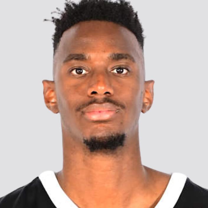 Никола Акеле