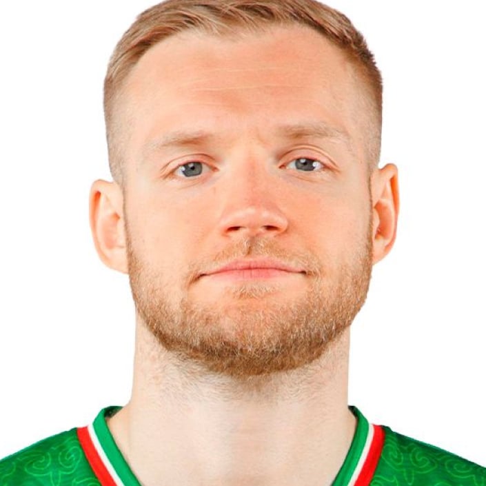 Денис Захаров