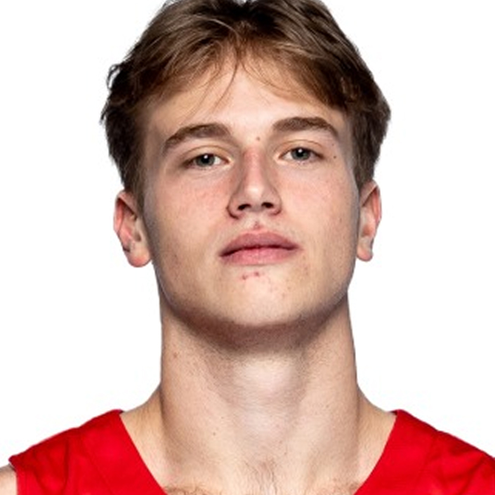 Максим Шалонин